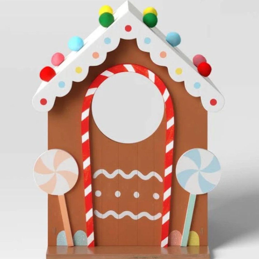 2023 Featherly Friends: Gingerbread House - Target Wondershop NEW